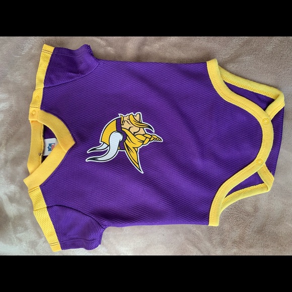 Onesie! - Picture 1 of 2
